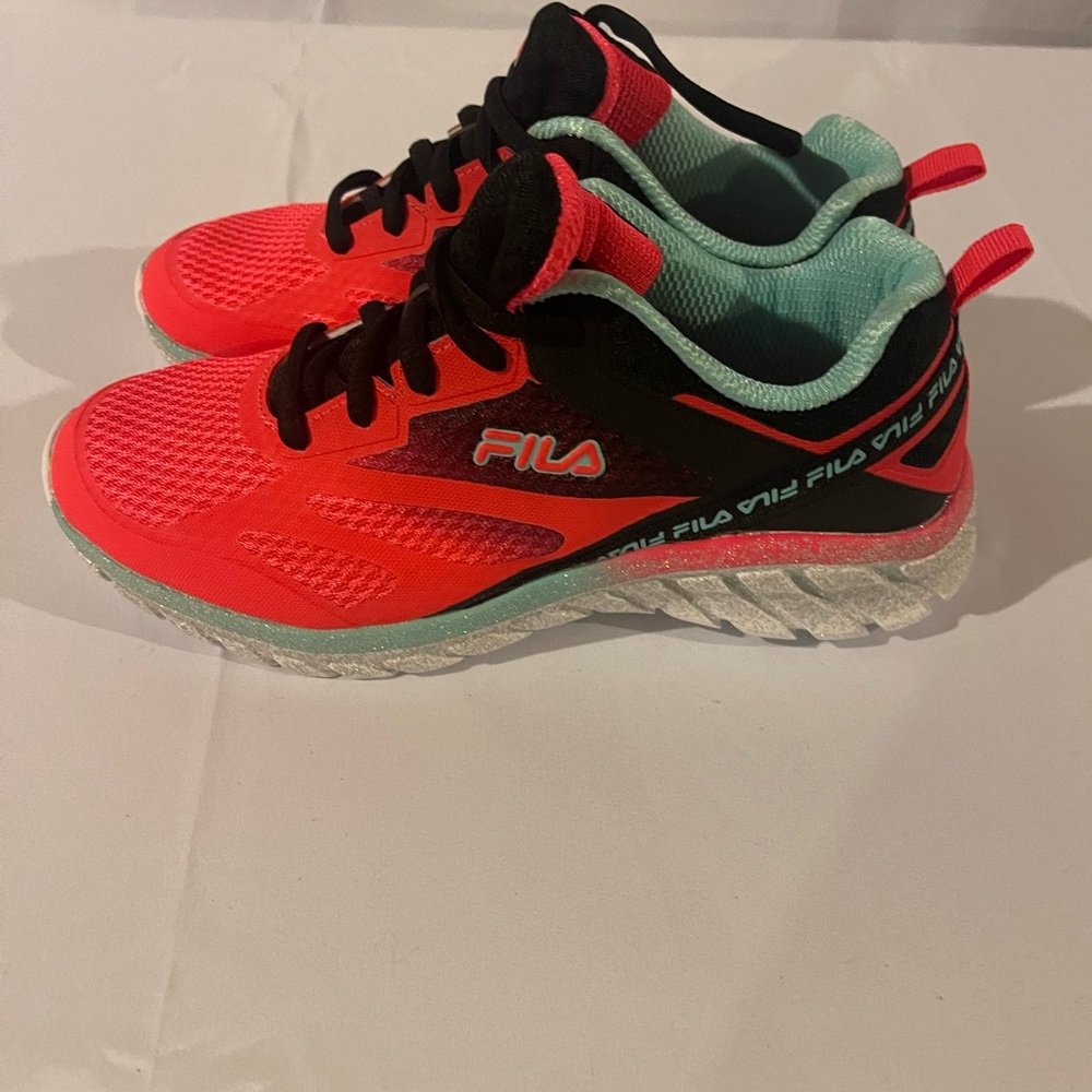 Fila Girl's Galaxia 3 Big Girl Size 5 NWOB - Picture 4 of 9
